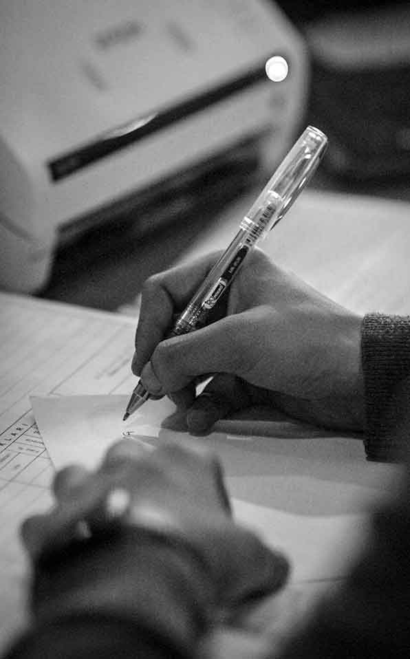 La fin d’un manuscrit, le début des questions